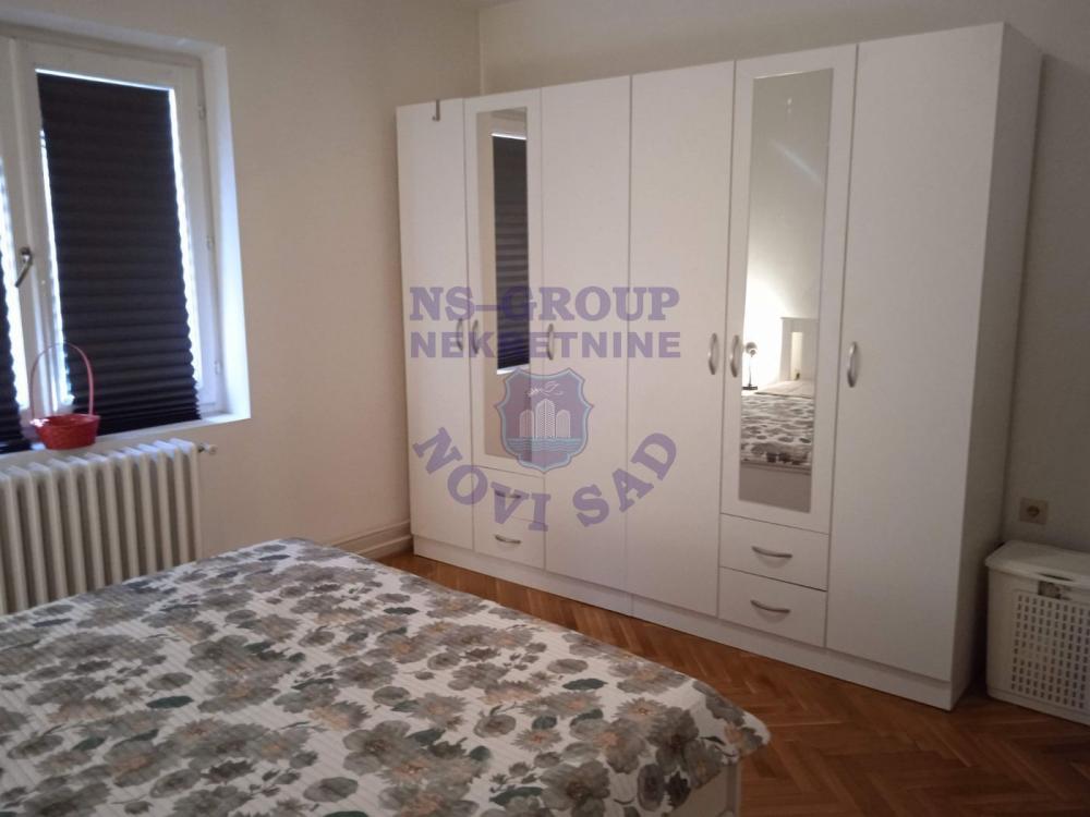 Slika 7 - Dvosoban, Bulevar oslobođenja Novi Sad, sa terasom