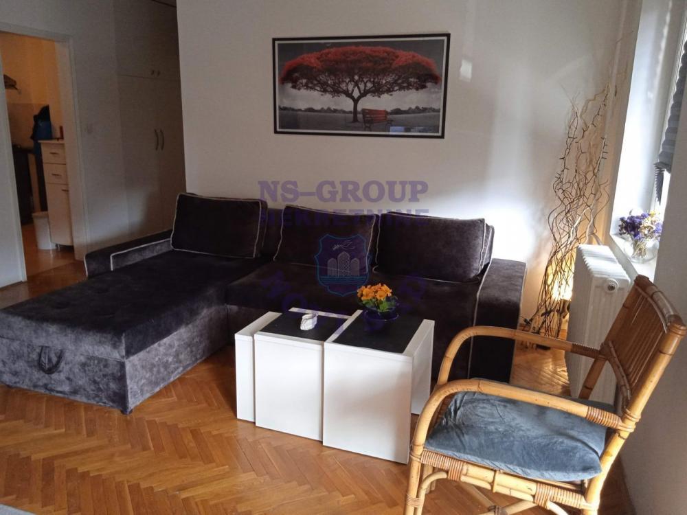 Glavna slika -Dvosoban, Bulevar oslobođenja Novi Sad, sa terasom