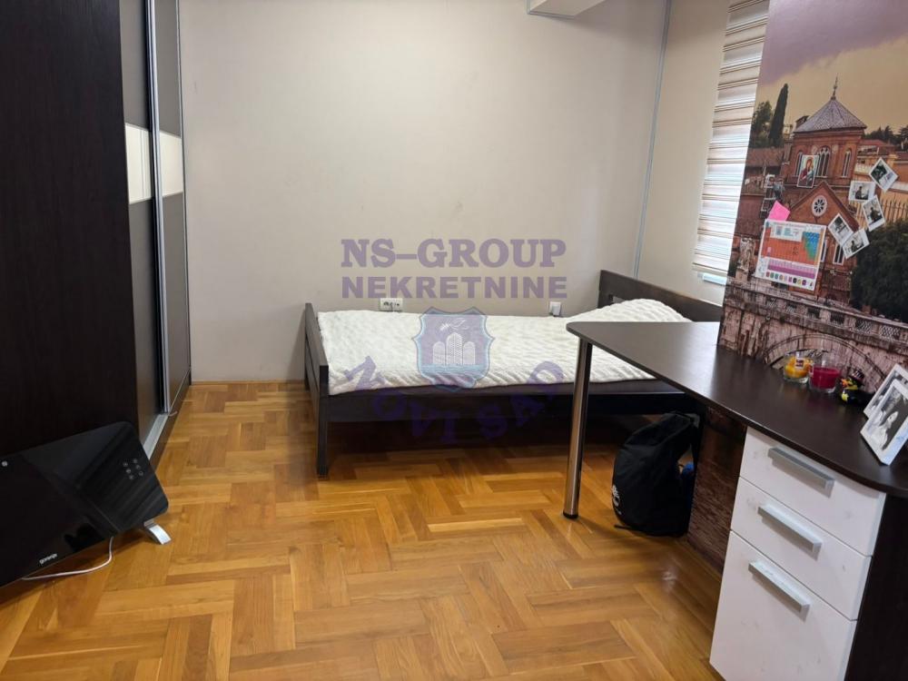 Slika 5 - Četvorosoban, 75m2, Bulevar oslobođenja Novi Sad