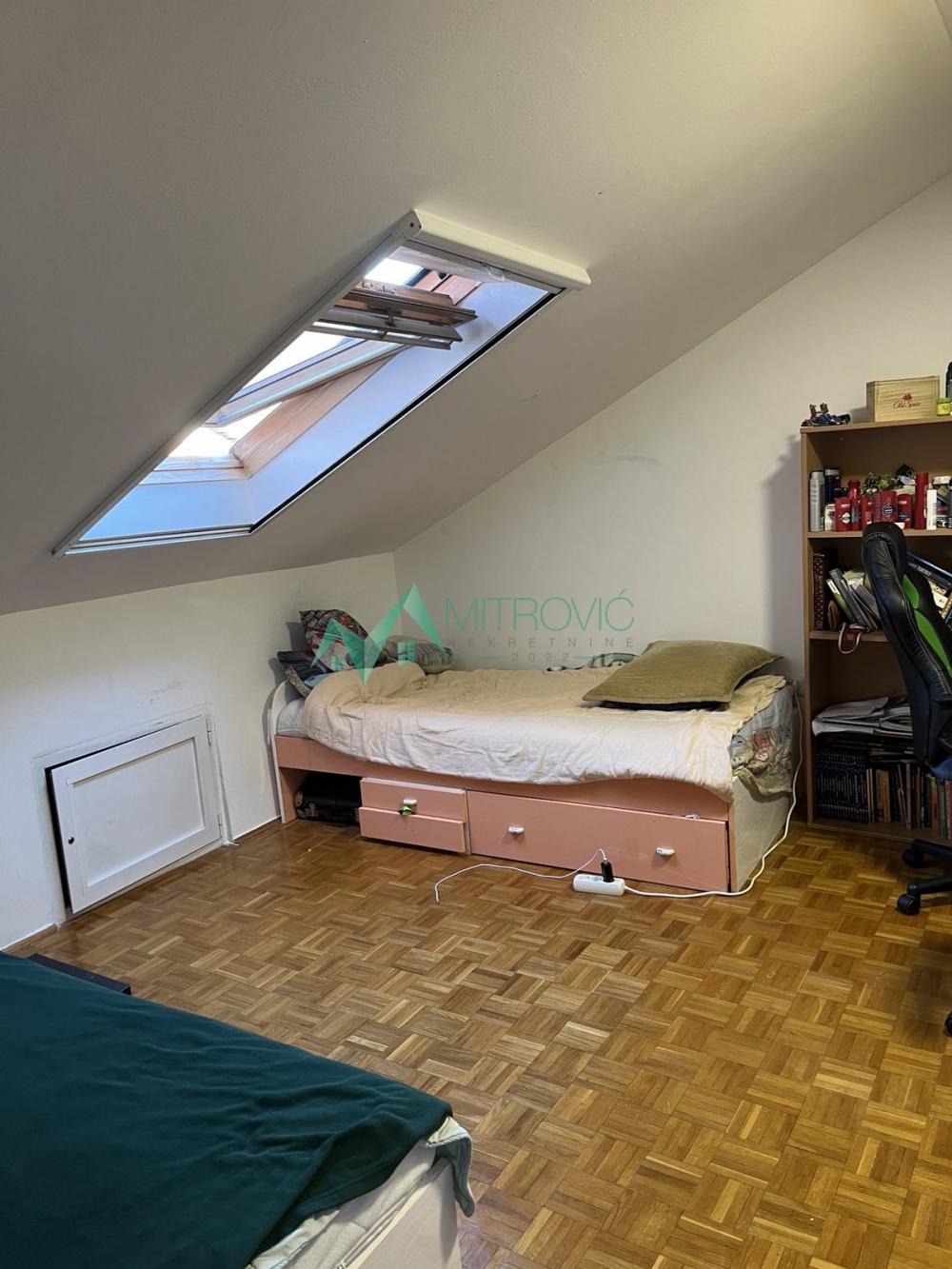 Slika 2 - Prelep dvoiposoban stan na Novom Naselju – Šonsi - izuzetna ponuda 