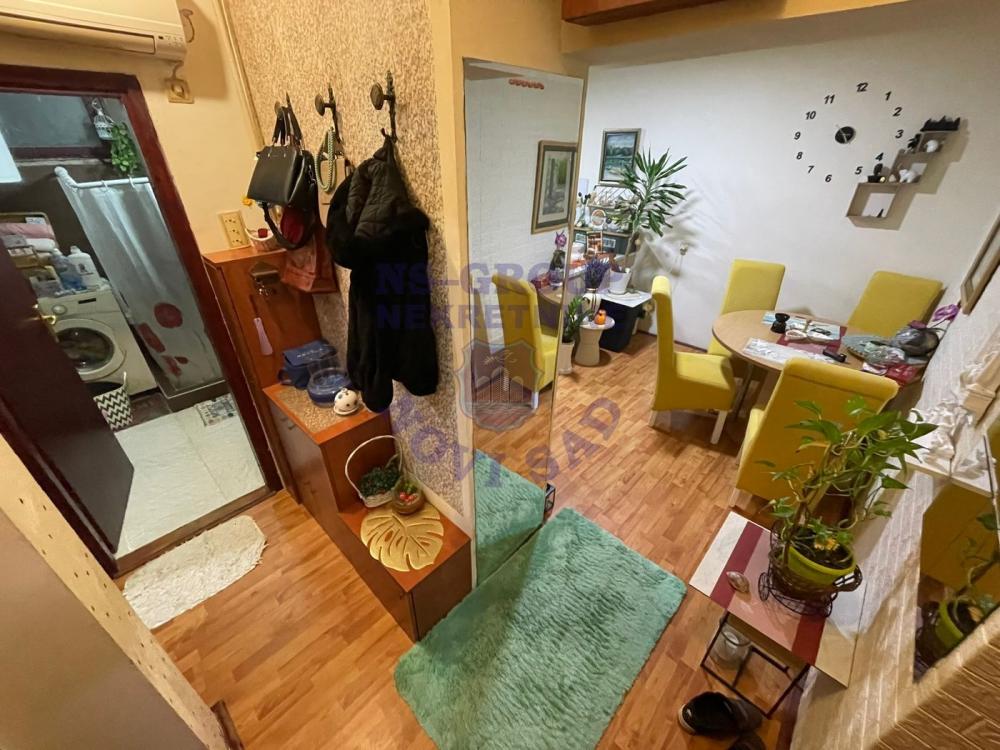 Slika 3 - stan sa prelepim pogledom - Stara Detelinara 