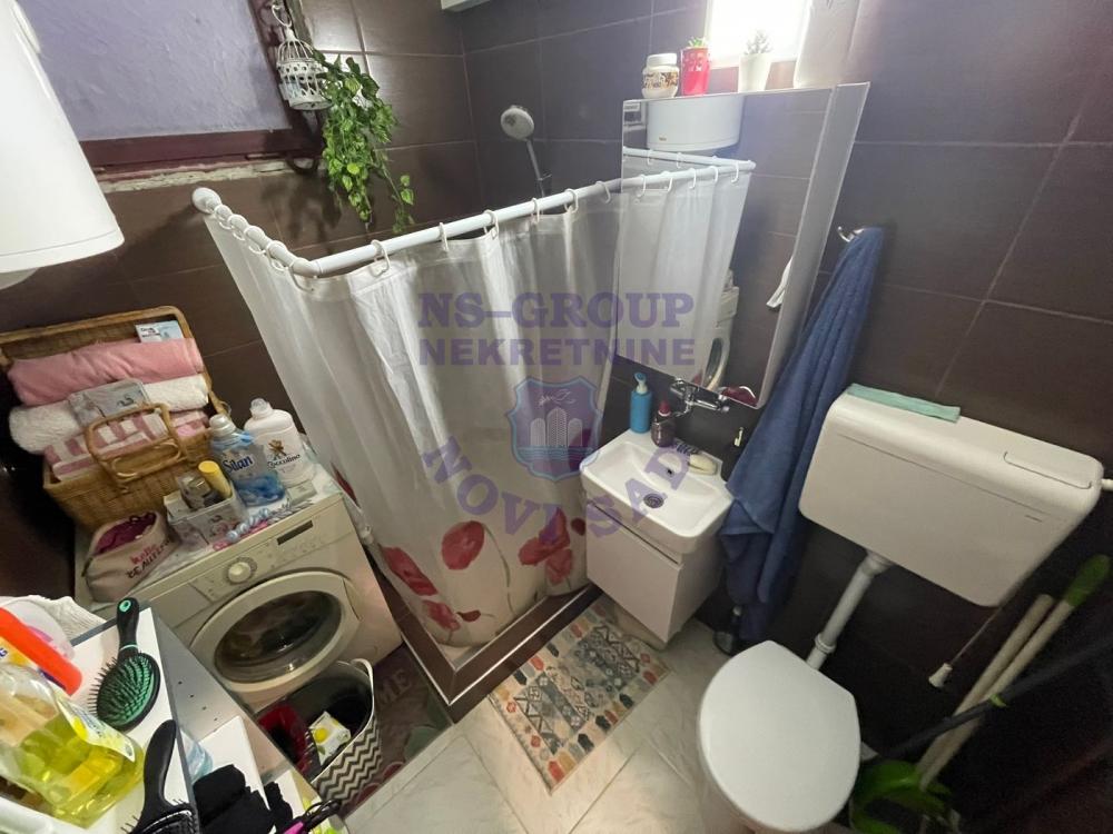 Slika 5 - stan sa prelepim pogledom - Stara Detelinara 