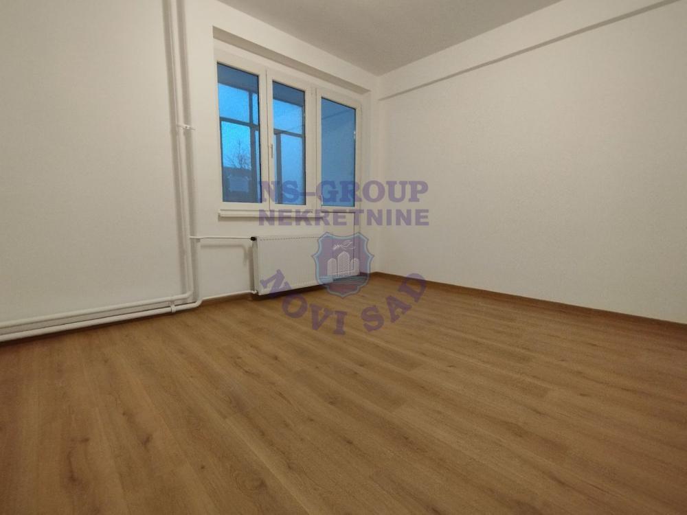 Glavna slika -Odlican dvosoban stan blizu Spensa