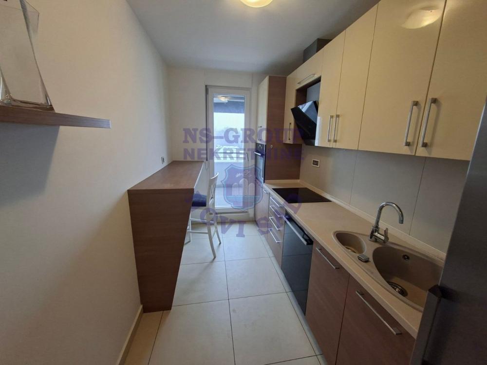 Slika 3 - Trosoban stan na Bulevaru Evrope! 86m2