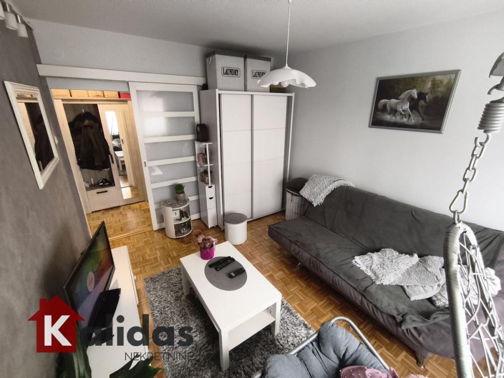 Slika 3 - Stan,NOVI SAD,DETELINARA,kv: 53, € 121500, ID: 1008464