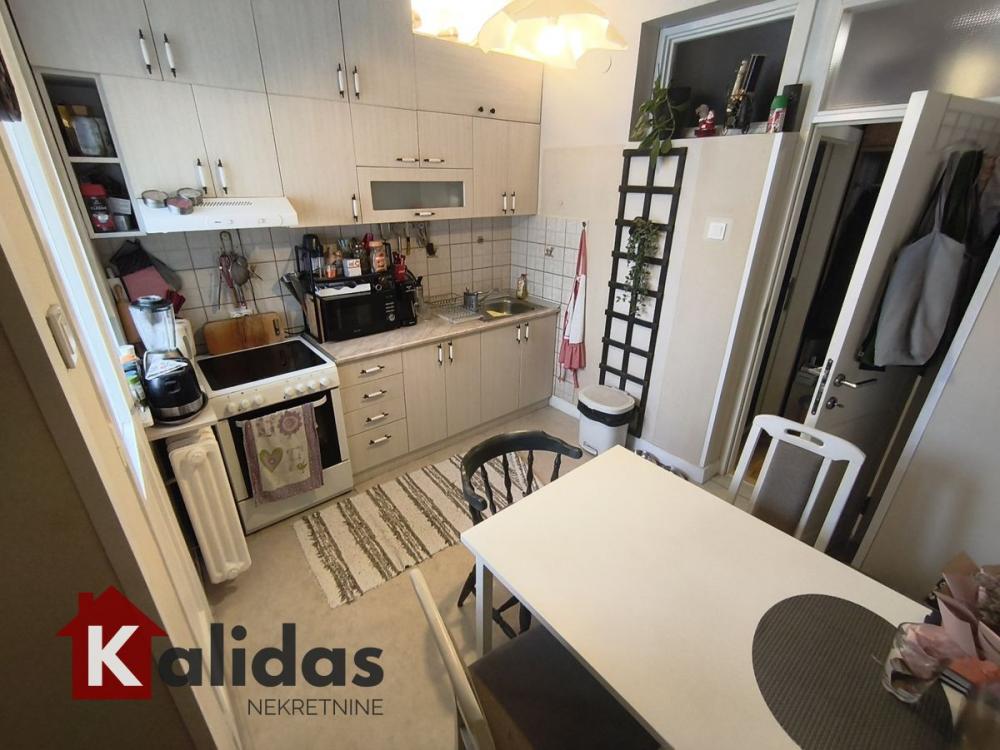 Slika 4 - Stan,NOVI SAD,DETELINARA,kv: 53, € 121500, ID: 1008464