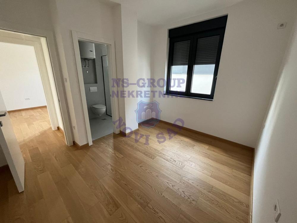 Slika 8 - Odličan četvorosoban stan na Mišeluku! 