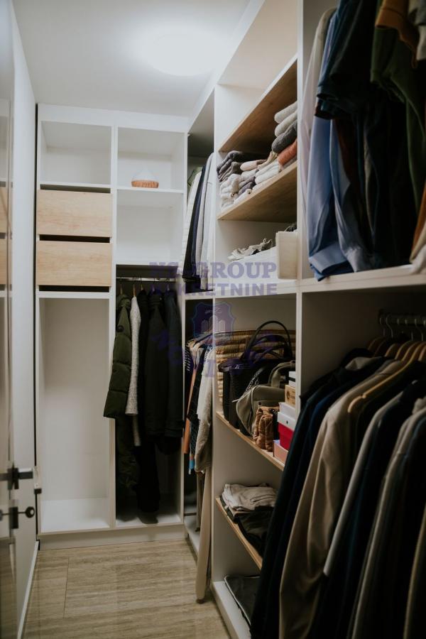 Slika 6 - Fenomenalan, luksuzan, kompletno namešten trosoban stan, dva mokra čvora - Bulevar! š. 551579