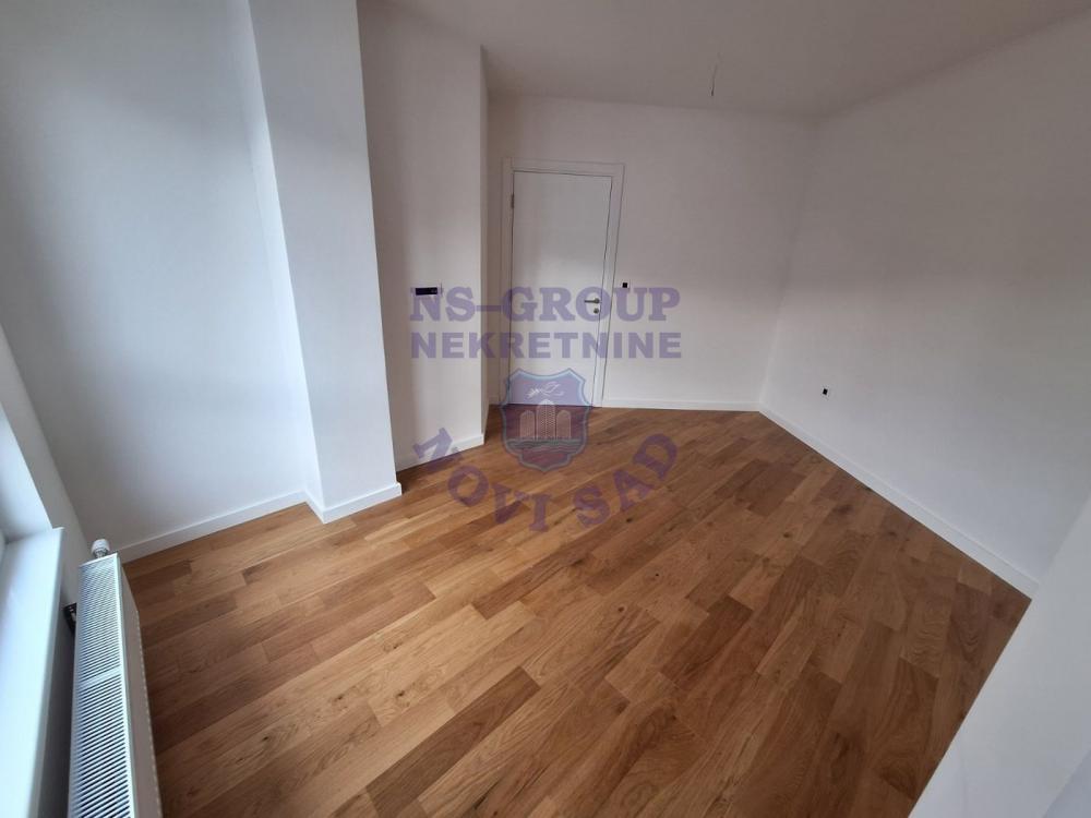 Slika 1 - Trosoban stan na Somborskom bulevaru 