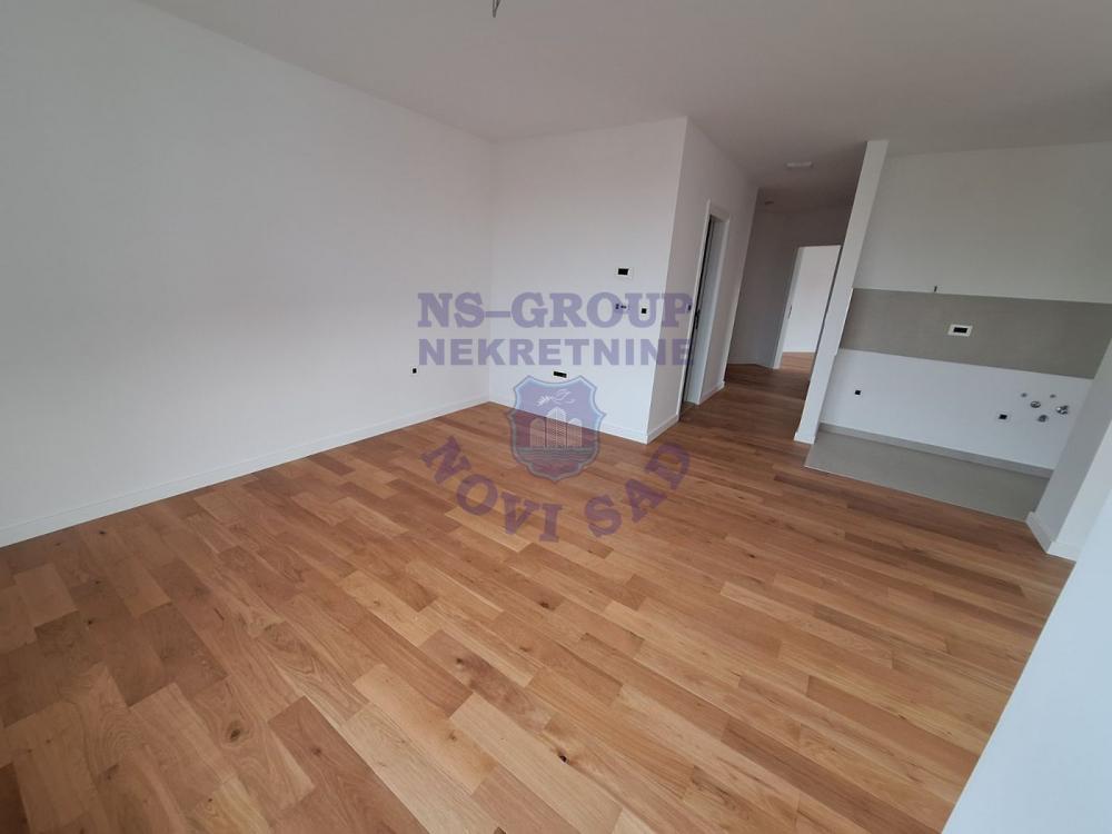 Slika 7 - Trosoban stan na Somborskom bulevaru 