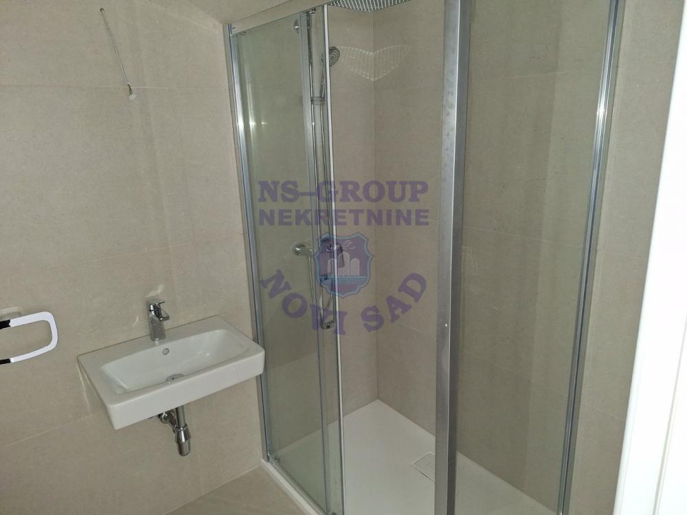 Slika 8 - Trosoban stan na Somborskom bulevaru 