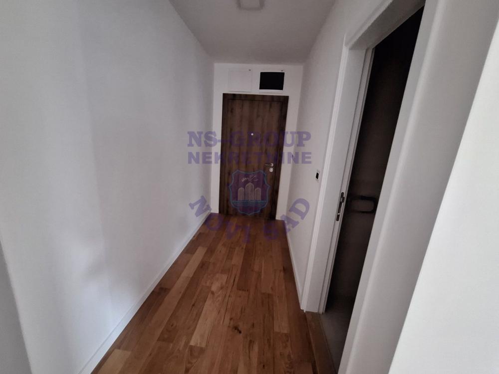 Slika 11 - Trosoban stan na Somborskom bulevaru 