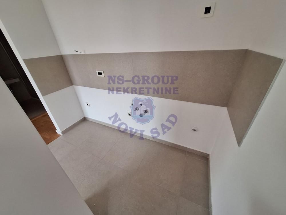 Slika 5 - Trosoban stan na Somborskom bulevaru 