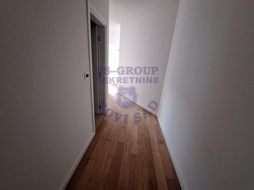 Slika 6 - Trosoban stan na Somborskom bulevaru 