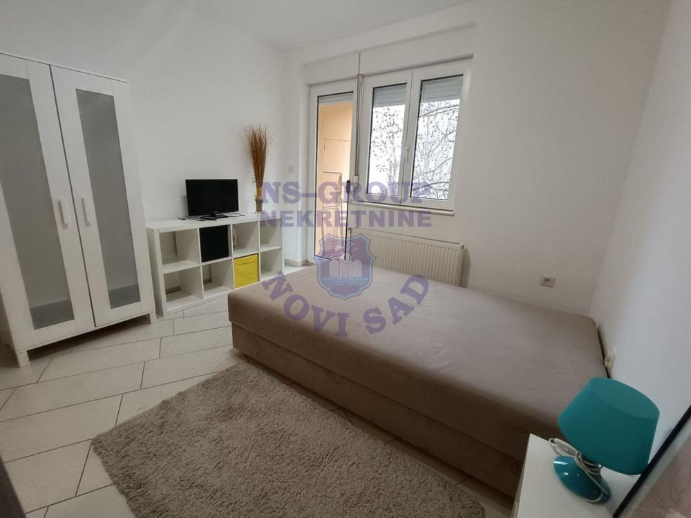 Slika 8 - Prodaja stana, 24m2, Podbara Novi Sad, sa terasom, ima lift