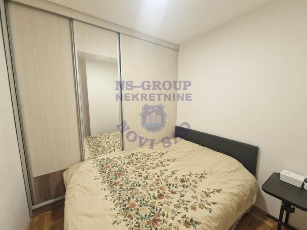 Slika 4 - Dvoiposoban, 50m2, Bulevar Evrope Novi Sad, sa terasom, ima lift