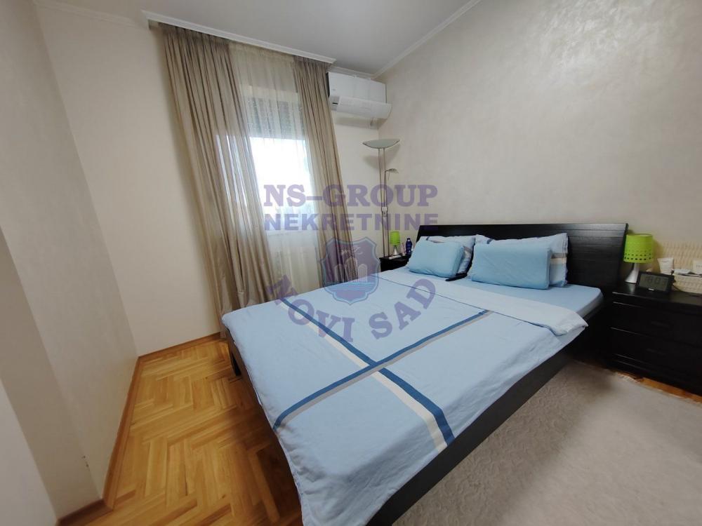 Slika 0 - Perfektan trosoban stan na Telepu!