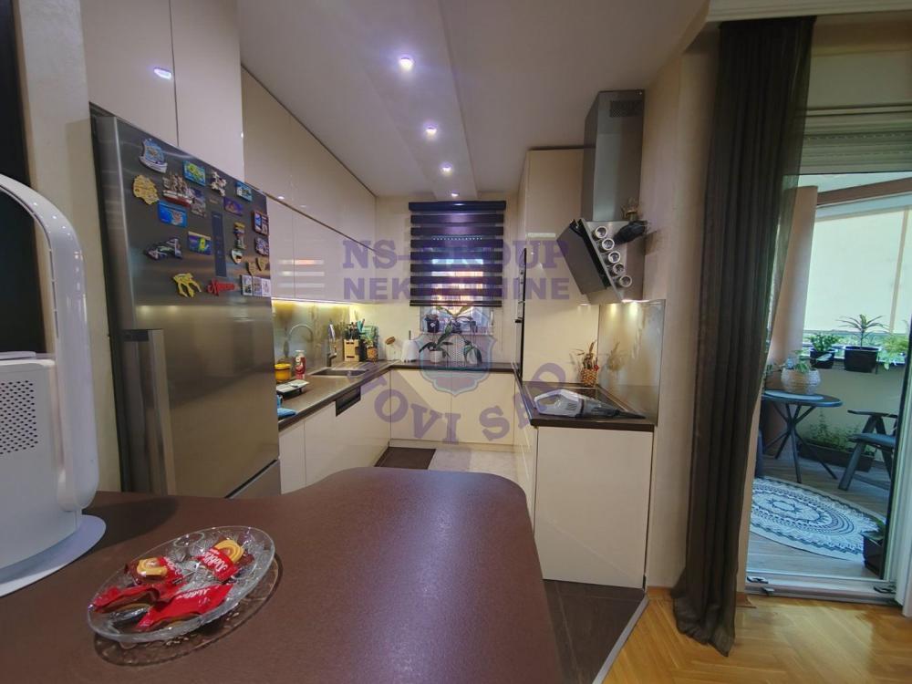 Slika 7 - Perfektan trosoban stan na Telepu!