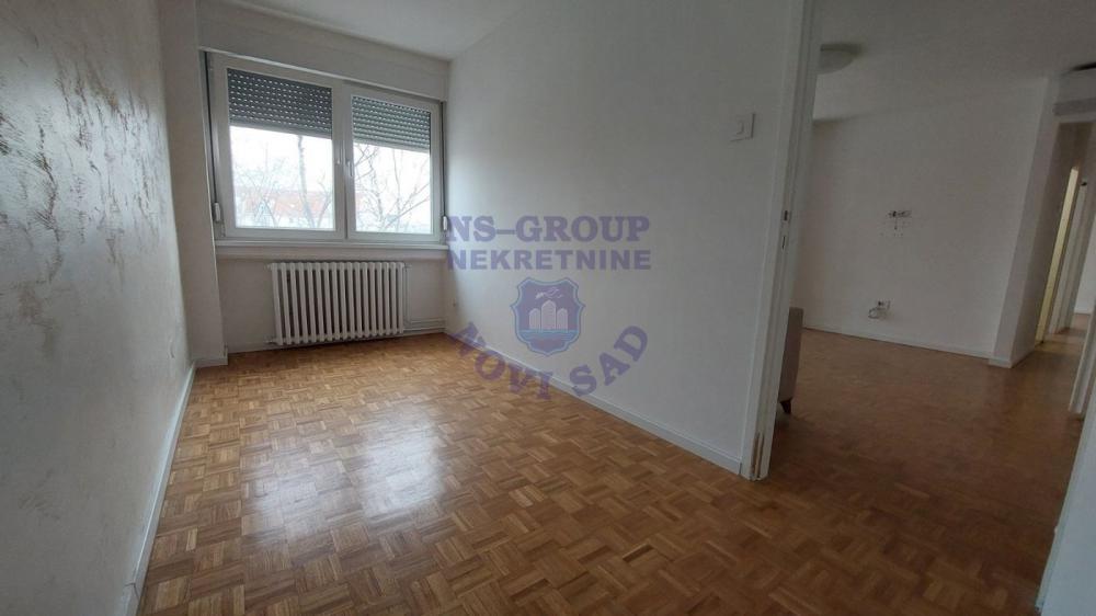 Slika 4 - Na prodaju kompletno renoviran troiposoban stan na Socijalnom!