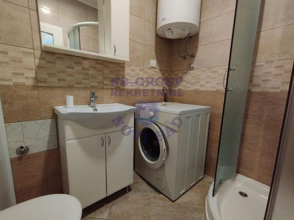 Slika 10 - Dvosoban, 52m2, Spens Novi Sad Novi Sad, sa terasom, ima lift