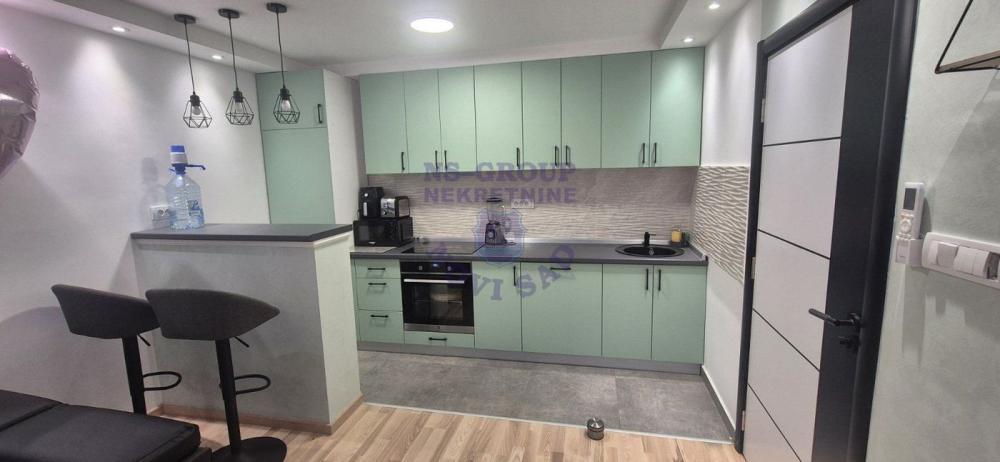 Slika 7 - Dvoiposoban, 51m2, Detelinara Novi Sad