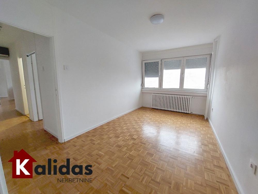 Slika 9 - Stan,NOVI SAD,BULEVAR,kv: 75, € 216300, ID: 1008468