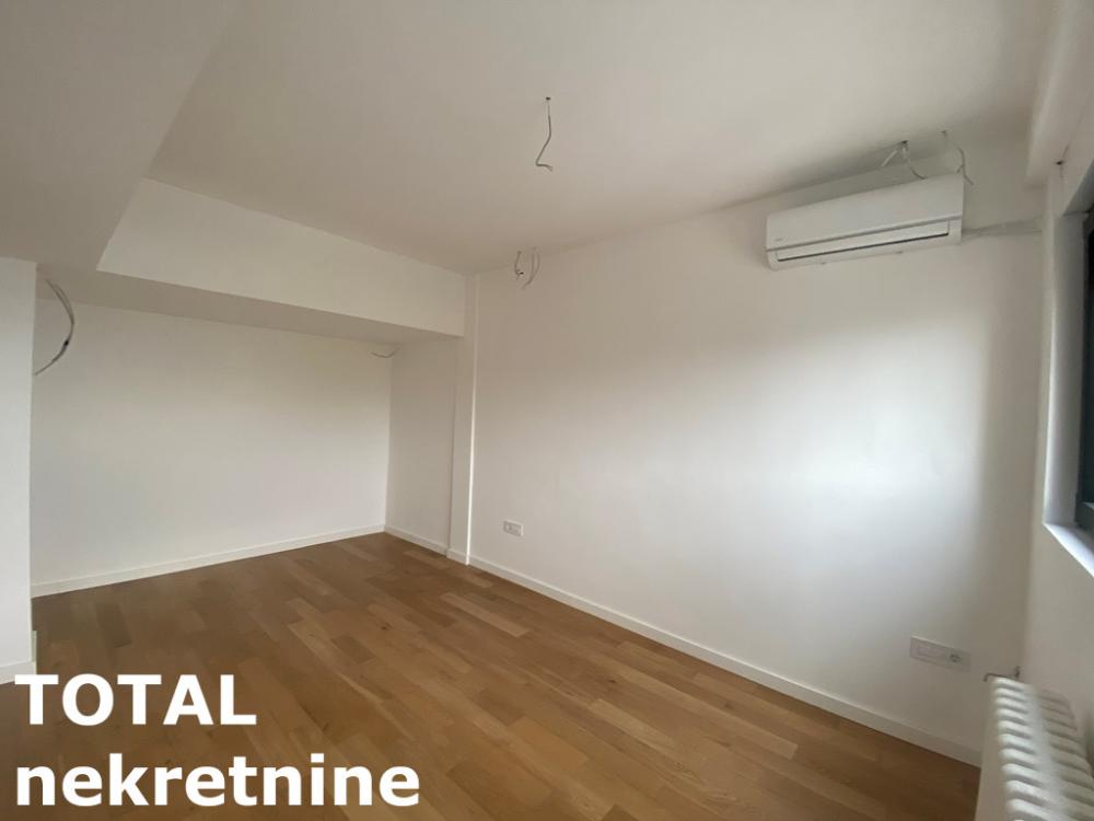 Slika 11 - Stan,NOVI SAD,LIMAN 4,kv: 144.00, € 360000, ID: 1102045