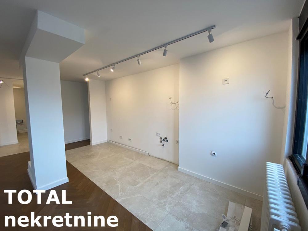 Slika 4 - Stan,NOVI SAD,LIMAN 4,kv: 144.00, € 360000, ID: 1102045