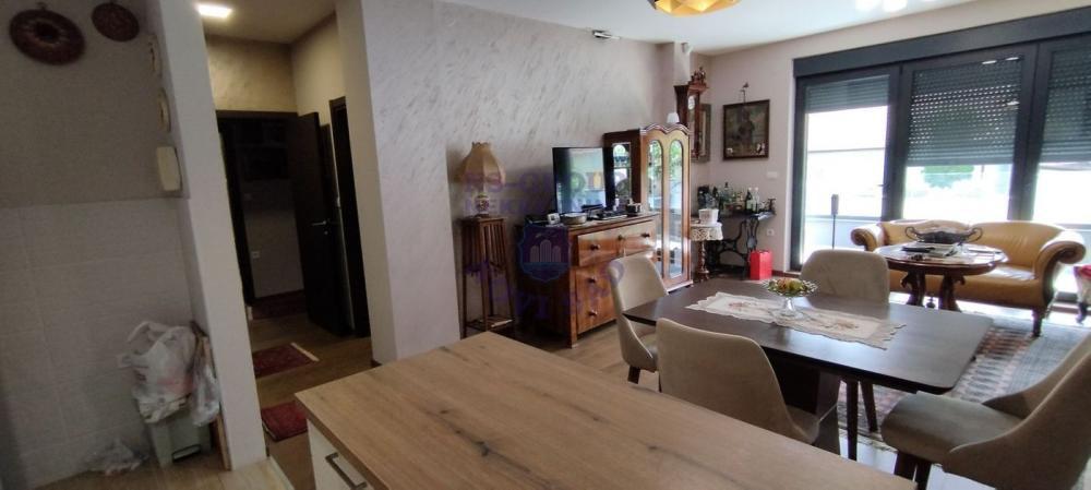 Glavna slika -Odlican stan Bulevar Evrope