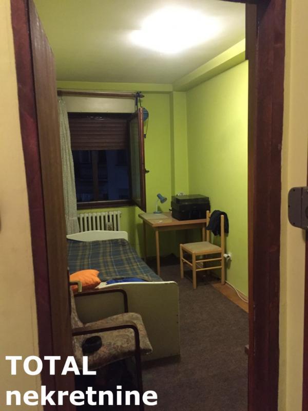 Glavna slika -Stan,NOVI SAD,BULEVAR,kv: 46.00, € 125000, ID: 1100963