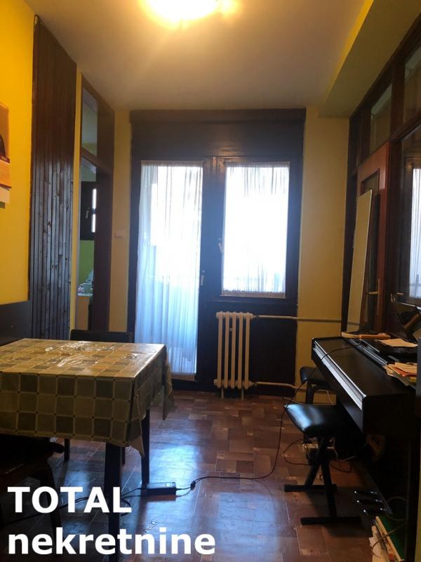 Slika 5 - Stan,NOVI SAD,BULEVAR,kv: 46.00, € 125000, ID: 1100963