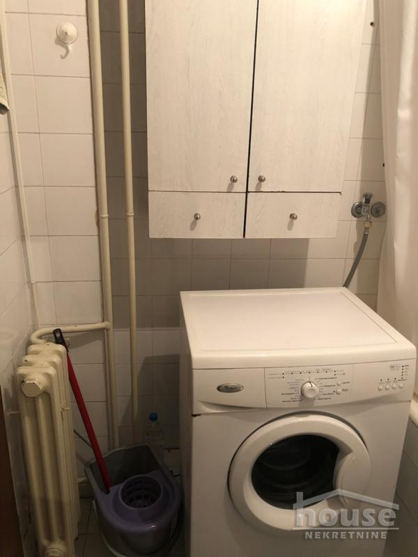 Slika 3 - Stan,NOVI SAD,BULEVAR,kv: 46.00, € 125000, ID: 1064115