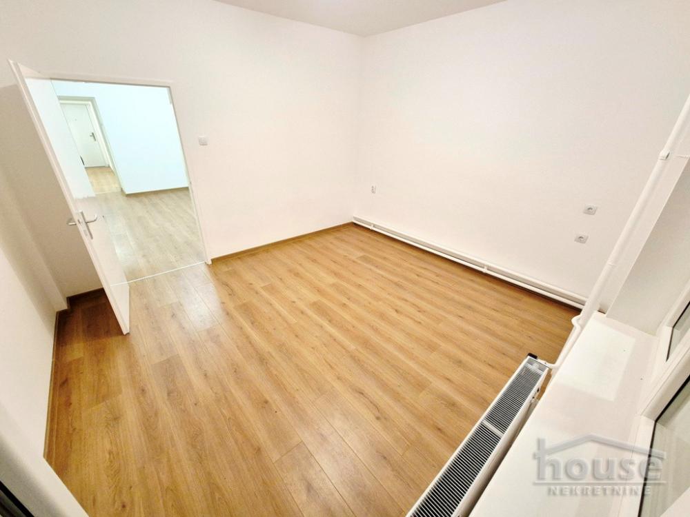 Slika 8 - Stan,NOVI SAD,CENTAR,kv: 52.00, € 160000, ID: 1065215