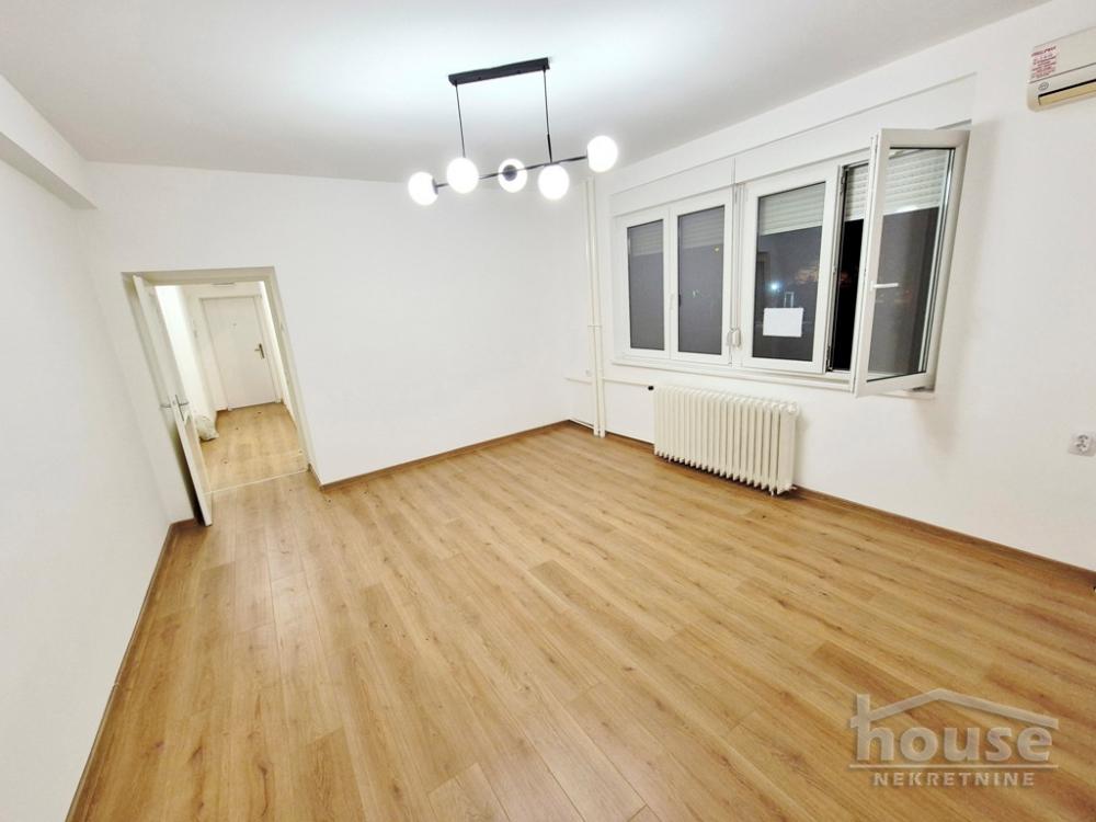 Slika 2 - Stan,NOVI SAD,CENTAR,kv: 52.00, € 160000, ID: 1065215