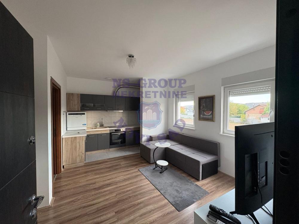 Slika 2 - Jednoiposoban, 30m2, Adice Novi Sad