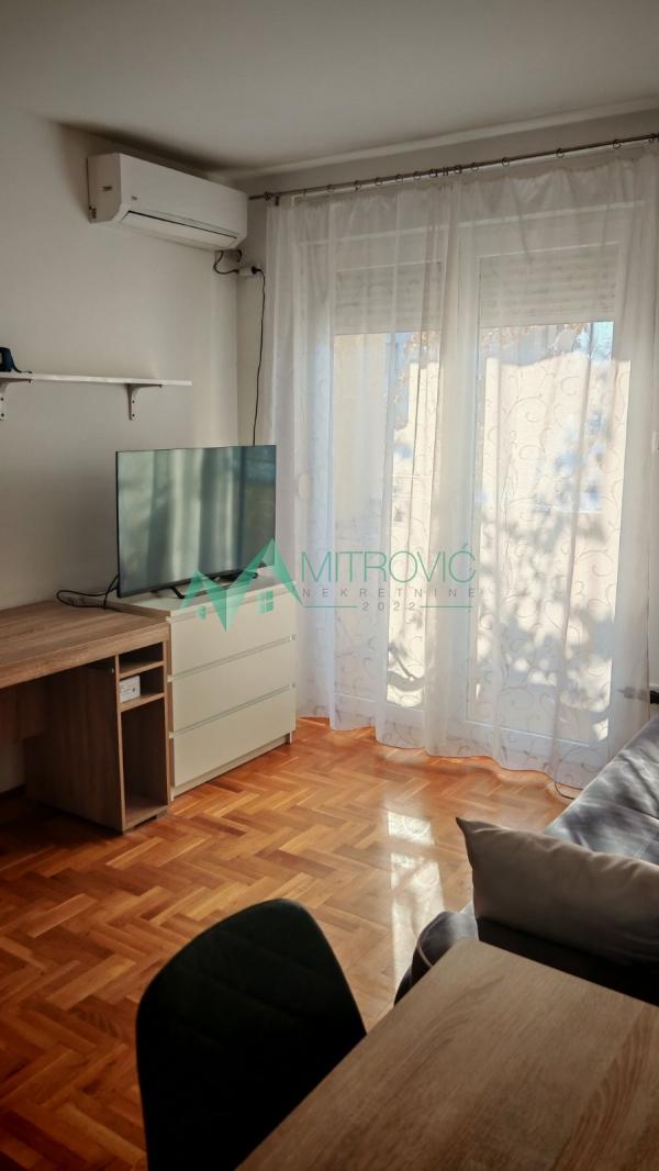 Slika 2 - Prodaja stana, 29m2, Telep Novi Sad, sa terasom