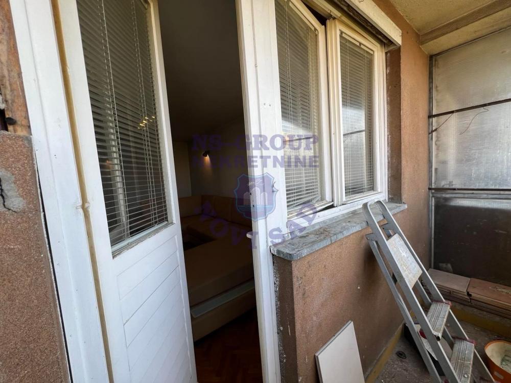 Slika 10 - Trosoban stan na Bulevaru 66m2 