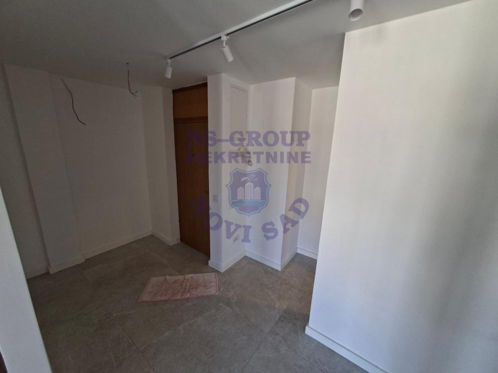 Slika 6 - Odlican petosoban stan na Limanu 4!