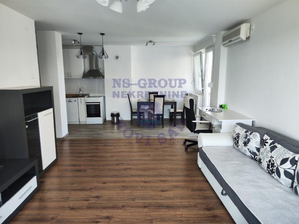 Slika 4 - Dvosoban, 58m2, Liman 3 Novi Sad, sa terasom, ima lift