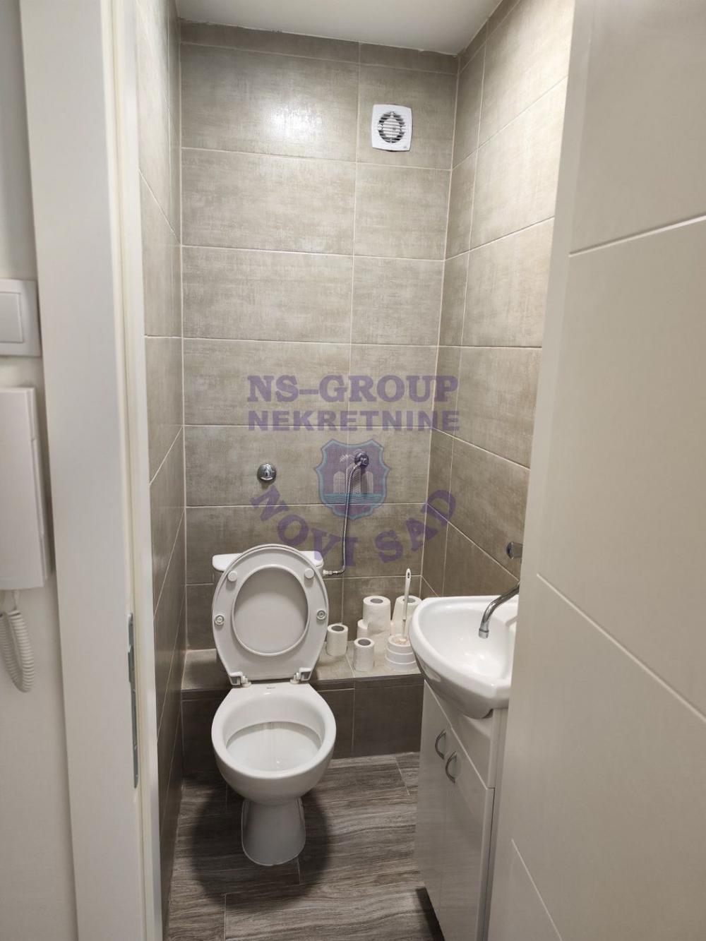 Slika 9 - Dvosoban, 58m2, Liman 3 Novi Sad, sa terasom, ima lift