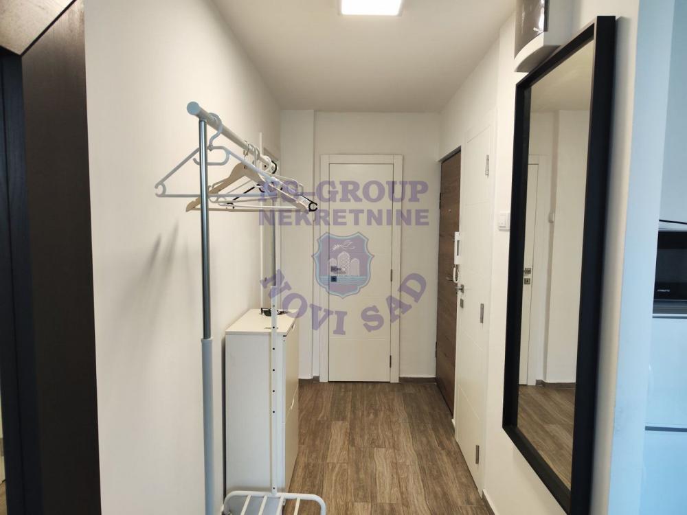 Slika 8 - Dvosoban, 58m2, Liman 3 Novi Sad, sa terasom, ima lift