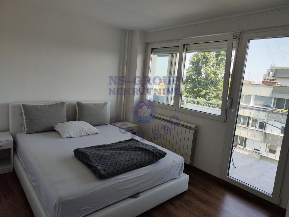 Slika 6 - Dvosoban, 58m2, Liman 3 Novi Sad, sa terasom, ima lift