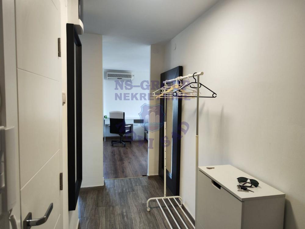 Slika 7 - Dvosoban, 58m2, Liman 3 Novi Sad, sa terasom, ima lift