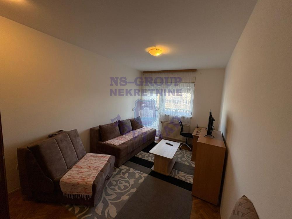 Slika 2 - Garsonjera na Novoj Detelinari!