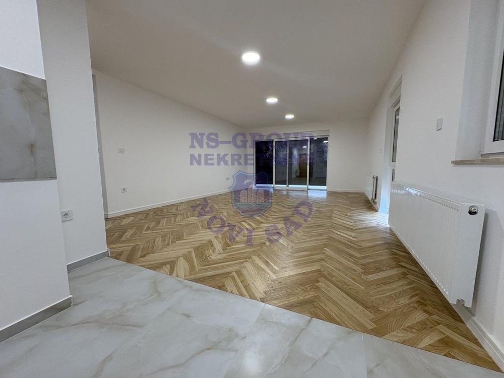 Slika 2 - Četvorosoban stan sa 2 parking mesta i gratis krovnom terasom