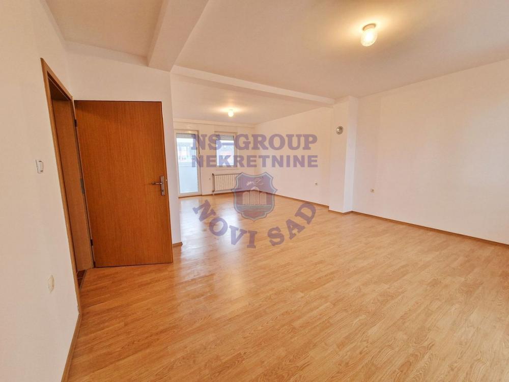 Slika 9 - U ponudi je izuzetan, potpuno nov petosoban dupleks na Novom Naselju!