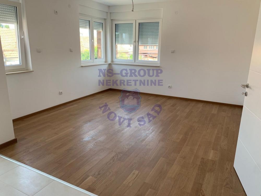 Glavna slika -Dvosoban, 50m2, Bulevar patrijarha Pavla (Somborski bulevar) Novi Sad, sa terasom