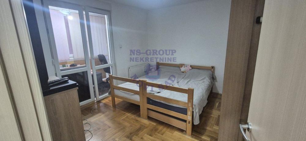 Slika 4 - Trosoban stan 77m2 Podbara