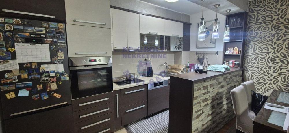 Slika 7 - Trosoban stan 77m2 Podbara