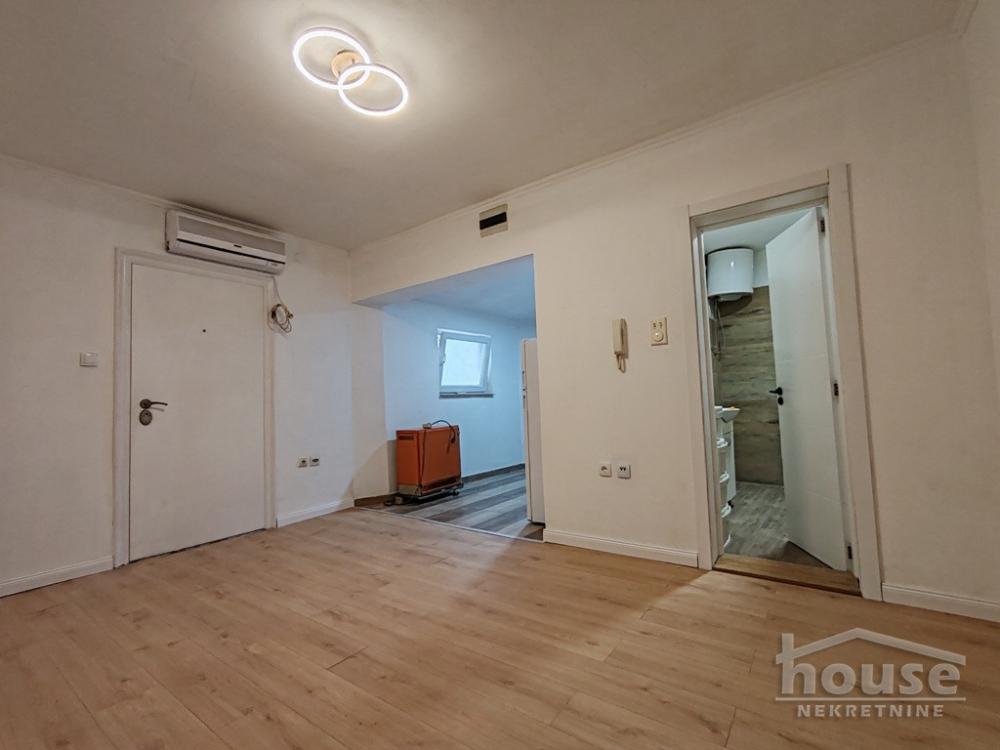 Slika 2 - Stan,NOVI SAD,CENTAR,kv: 26.00, € 63500, ID: 1065231